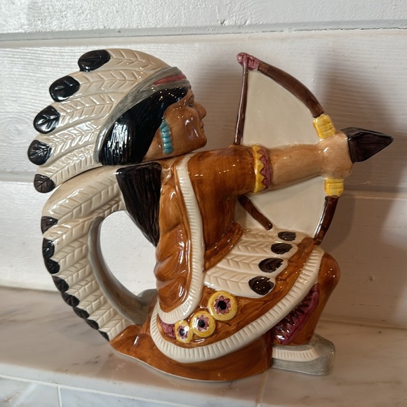 Vintage Omni Bus Native American Muticolored 32 oz. Teapot - Picture 5 of 13